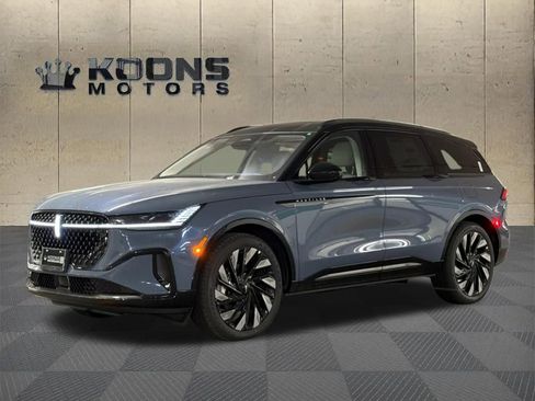 New 2026 Lincoln Nautilus Reserve w/ Jet Appearance Package AWD/4WD image 1
