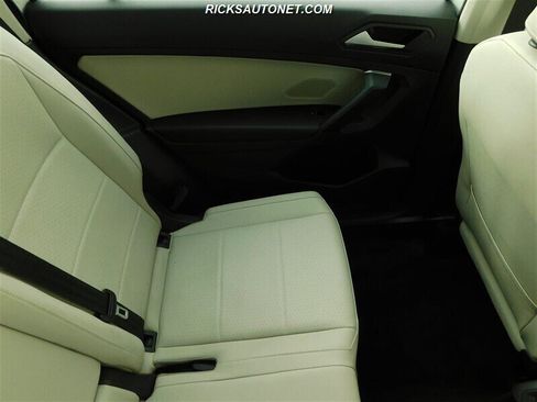 Used 2019 Volkswagen Tiguan SEL image 21