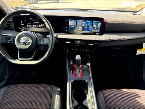 New 2026 Nissan Kicks SR w/ Cold Weather Package FWD image 4