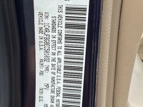 Used 2014 Jeep Grand Cherokee Limited AWD/4WD image 32