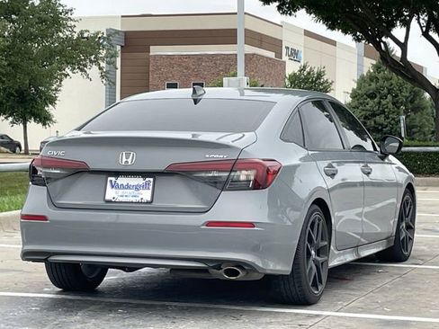 Used 2025 Honda Civic Sport image 4