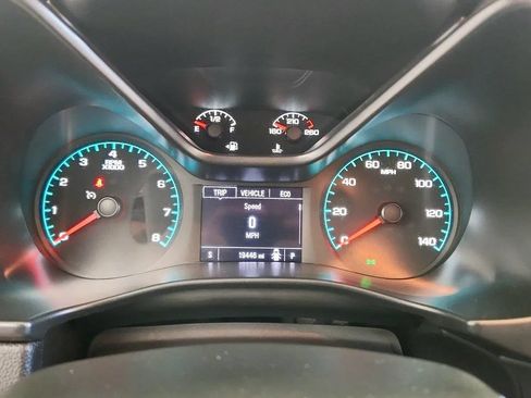 Used 2021 Chevrolet Colorado LT w/ Chrome Appearance Package AWD/4WD image 17
