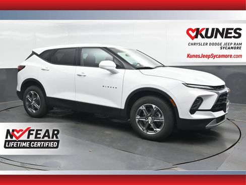Used 2025 Chevrolet Blazer LT AWD/4WD image 1