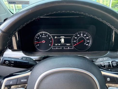 Used 2022 Kia Sorento S w/ Panoramic Sunroof Package FWD image 2