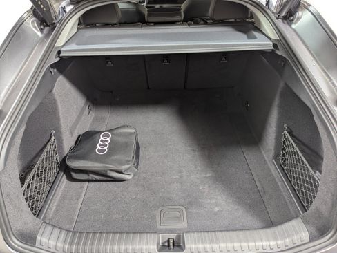 Certified 2025 Audi A6 e-tron Premium w/ Ultra Package AWD/4WD image 8