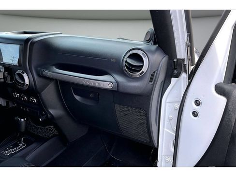 Used 2012 Jeep Wrangler Sport AWD/4WD image 19