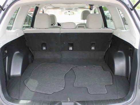 Used 2018 Subaru Forester 2.5i Premium image 19