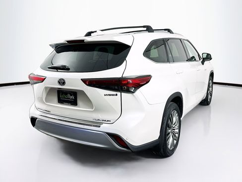 Used 2020 Toyota Highlander Platinum AWD/4WD image 9