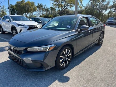 Used 2023 Honda Civic EX image 2