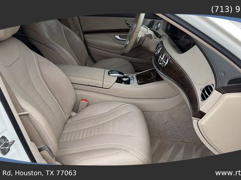 Used 2019 Mercedes-Benz S 560 Sedan image 42