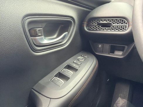 Used 2024 Honda HR-V Sport image 20