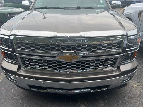 Used 2014 Chevrolet Silverado 1500 LTZ Z71 w/ LTZ Plus Package AWD/4WD image 2