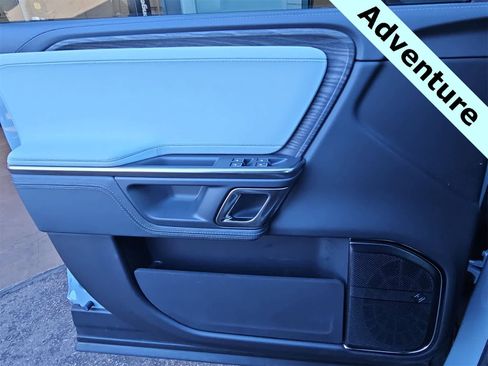 Used 2023 Rivian R1S Adventure image 27