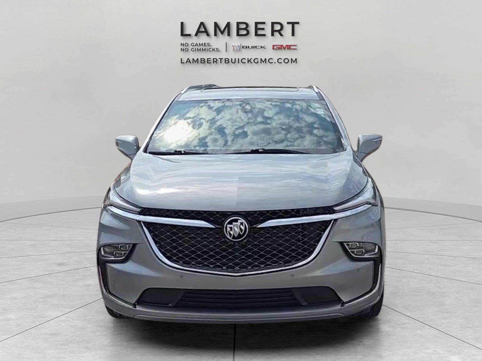 Used 2024 Buick Enclave Avenir w/ Avenir Technology Package AWD/4WD image 8