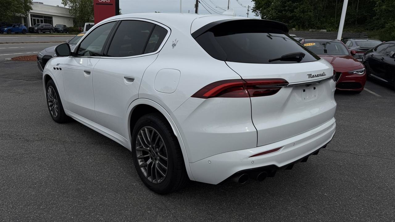 Used 2023 Maserati Grecale GT AWD/4WD image 13