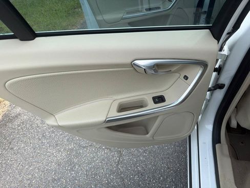 Used 2013 Volvo S60 T5 FWD image 30