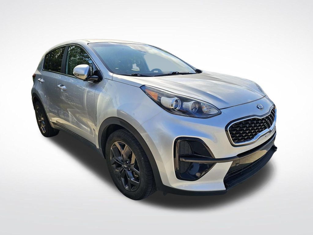 Used 2022 Kia Sportage LX w/ LX FWD Value Edition Package image 2