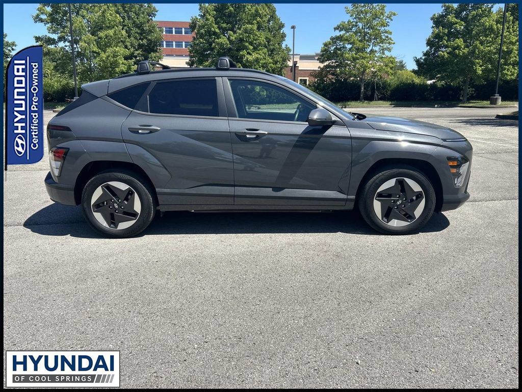 Used 2024 Hyundai Kona SEL FWD image 8
