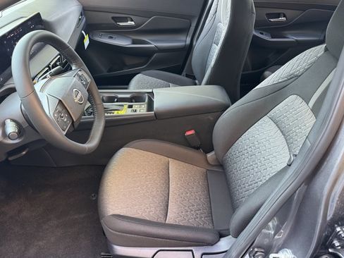 New 2026 Nissan Sentra SV w/ SV Convenience Package FWD image 13