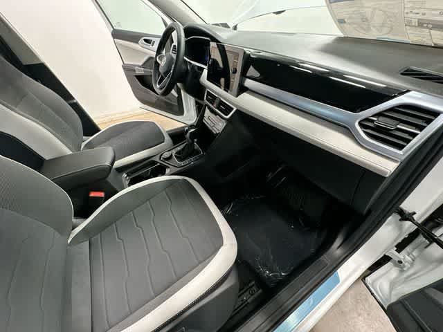 New 2026 Volkswagen Taos SE AWD/4WD image 21