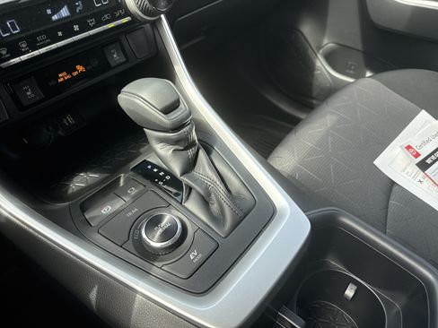 Used 2025 Toyota RAV4 XLE w/ Convenience Package AWD/4WD image 26