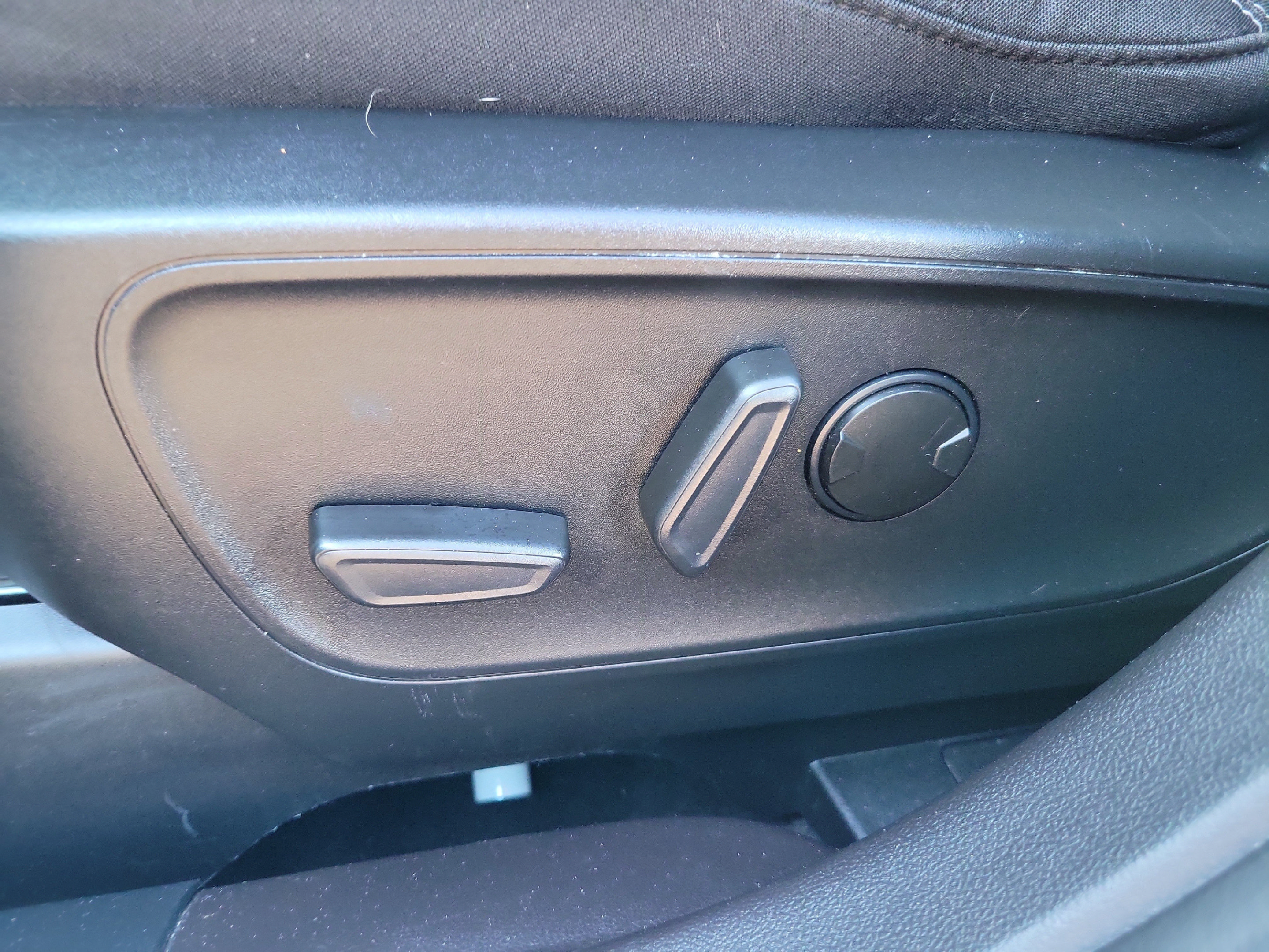 Used 2023 Ford Escape Active AWD/4WD image 21