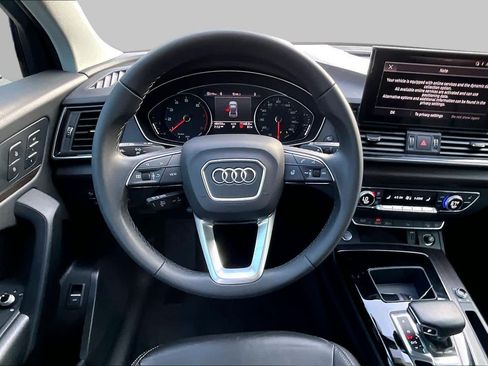 Used 2023 Audi Q5 2.0T Premium w/ Convenience Package AWD/4WD image 6