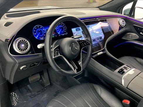 Used 2023 Mercedes-Benz EQS 580 4MATIC SUV image 20