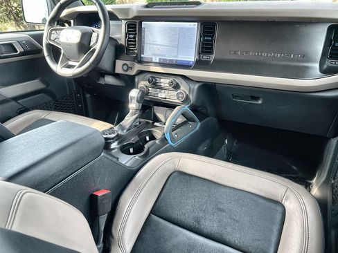 Used 2021 Ford Bronco Wildtrak AWD/4WD image 14