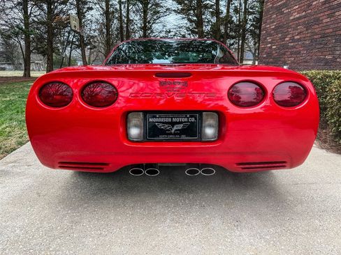 Used 2004 Chevrolet Corvette Coupe w/ Roof Package image 30