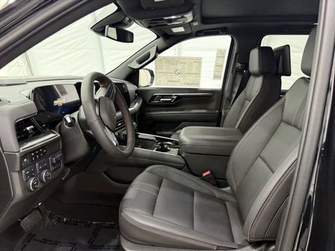 New 2025 Chevrolet Suburban RST w/ RST Capability Package image 14