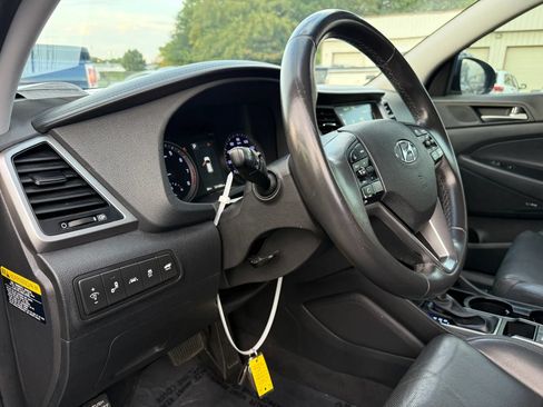 Used 2017 Hyundai Tucson Limited w/ Limited Ultimate Package 03 FWD image 17