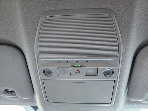 New 2026 Nissan Kicks SR image 21