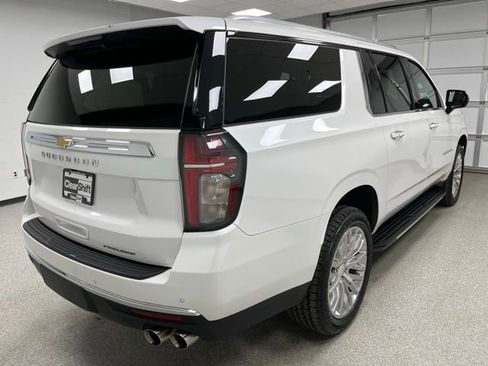 Used 2023 Chevrolet Suburban Premier AWD/4WD image 10