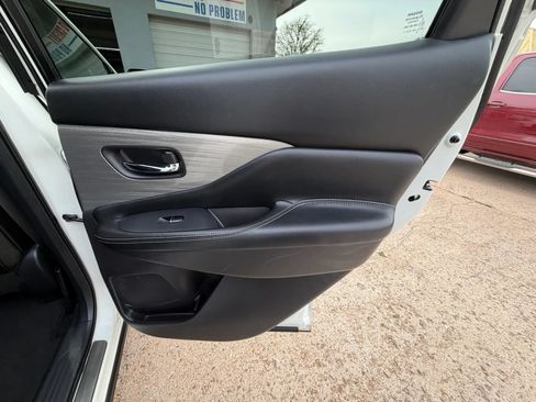 Used 2018 Nissan Murano SL w/ Midnight Edition Package FWD image 20