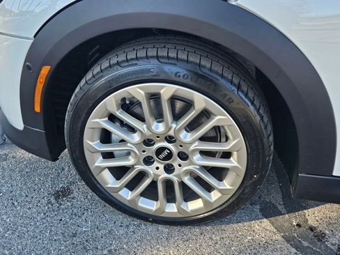 Used 2026 MINI Cooper 2-Door Hardtop image 10