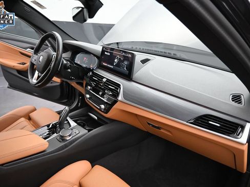 Certified 2023 BMW 540i w/ Premium Package RWD image 20