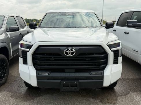 Used 2022 Toyota Tundra SR5 AWD/4WD image 2