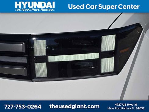 New 2026 Hyundai Santa Fe SE image 11