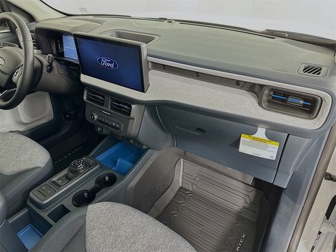 New 2026 Ford Maverick XLT w/ XLT Luxury Package image 27