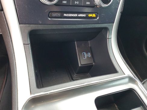 Used 2022 Ford Edge ST-Line AWD/4WD image 21