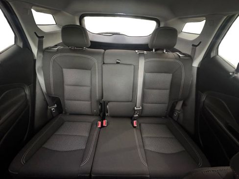 Used 2023 GMC Terrain SLE image 17