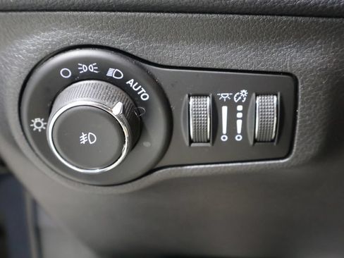 Used 2017 Jeep Compass Trailhawk w/ Cold Weather Group AWD/4WD image 33