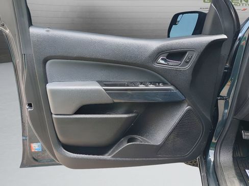 Used 2018 Chevrolet Colorado Z71 AWD/4WD image 10