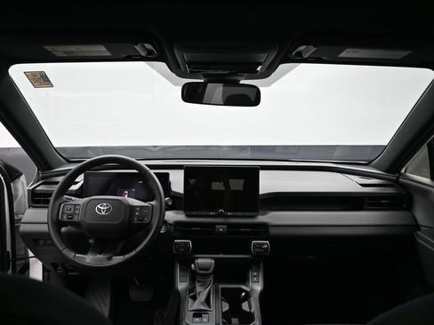 Certified 2026 Toyota RAV4 SE AWD/4WD image 28