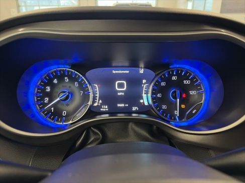 Certified 2024 Chrysler Pacifica Touring-L image 17