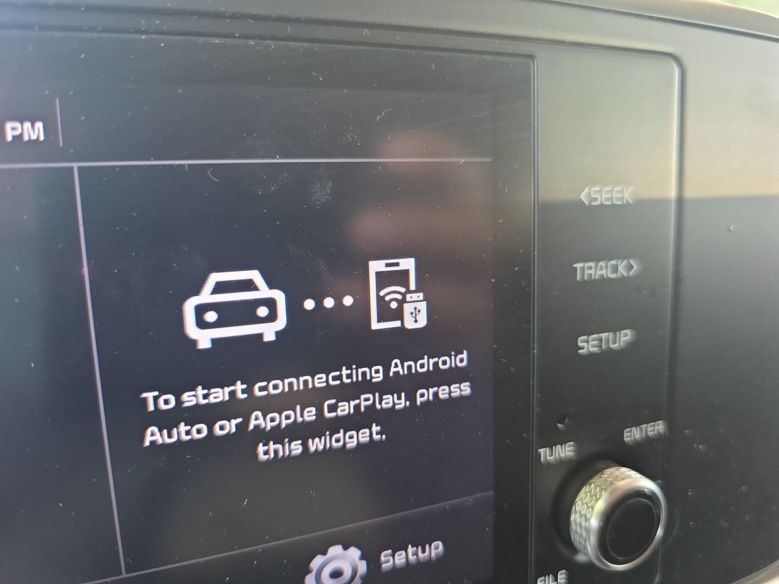 Used 2022 Kia Carnival LX FWD image 12