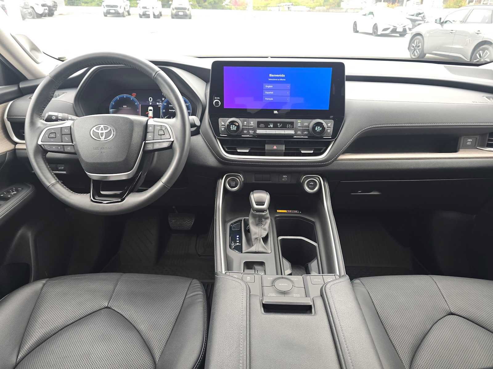 Certified 2024 Toyota Grand Highlander AWD image 18