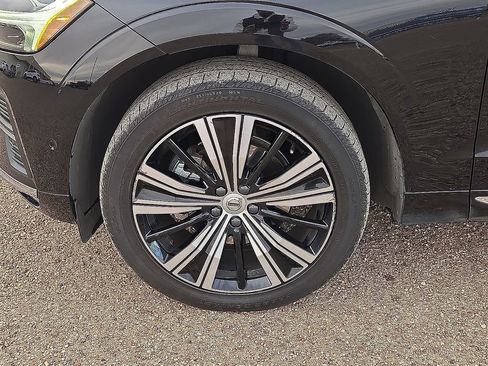 Certified 2023 Volvo XC60 B5 Plus w/ Climate Package image 12