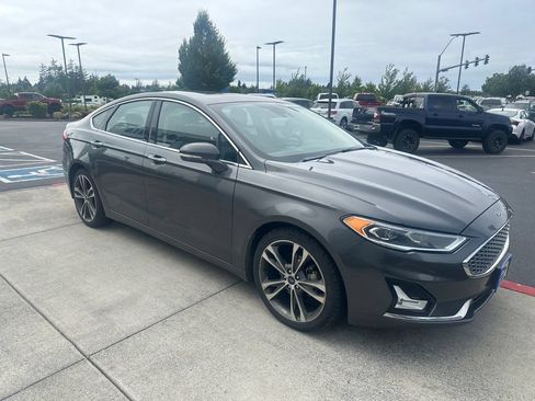 Used 2020 Ford Fusion Titanium AWD/4WD image 6